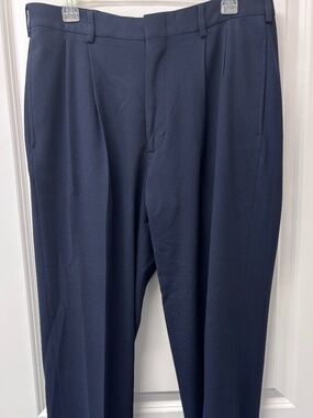 Men's 34x30 Navy Dress Pants Pleated Cuffed Perry Ellis
